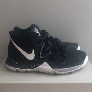 Kyrie five basketball sneakers
